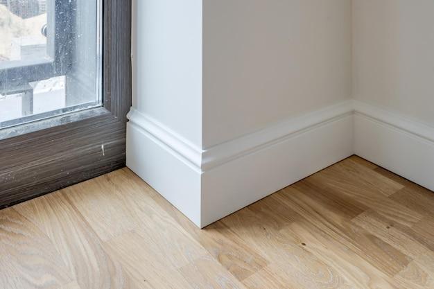 How To Put Quarter Round Around Door Trim 