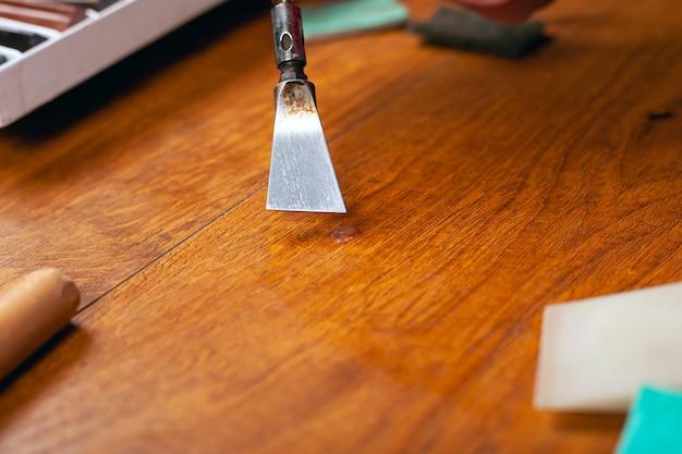 How To Restore Laminate Table Top 