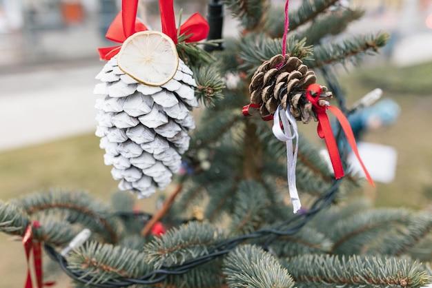 How To Weigh Down Outdoor Christmas Trees 