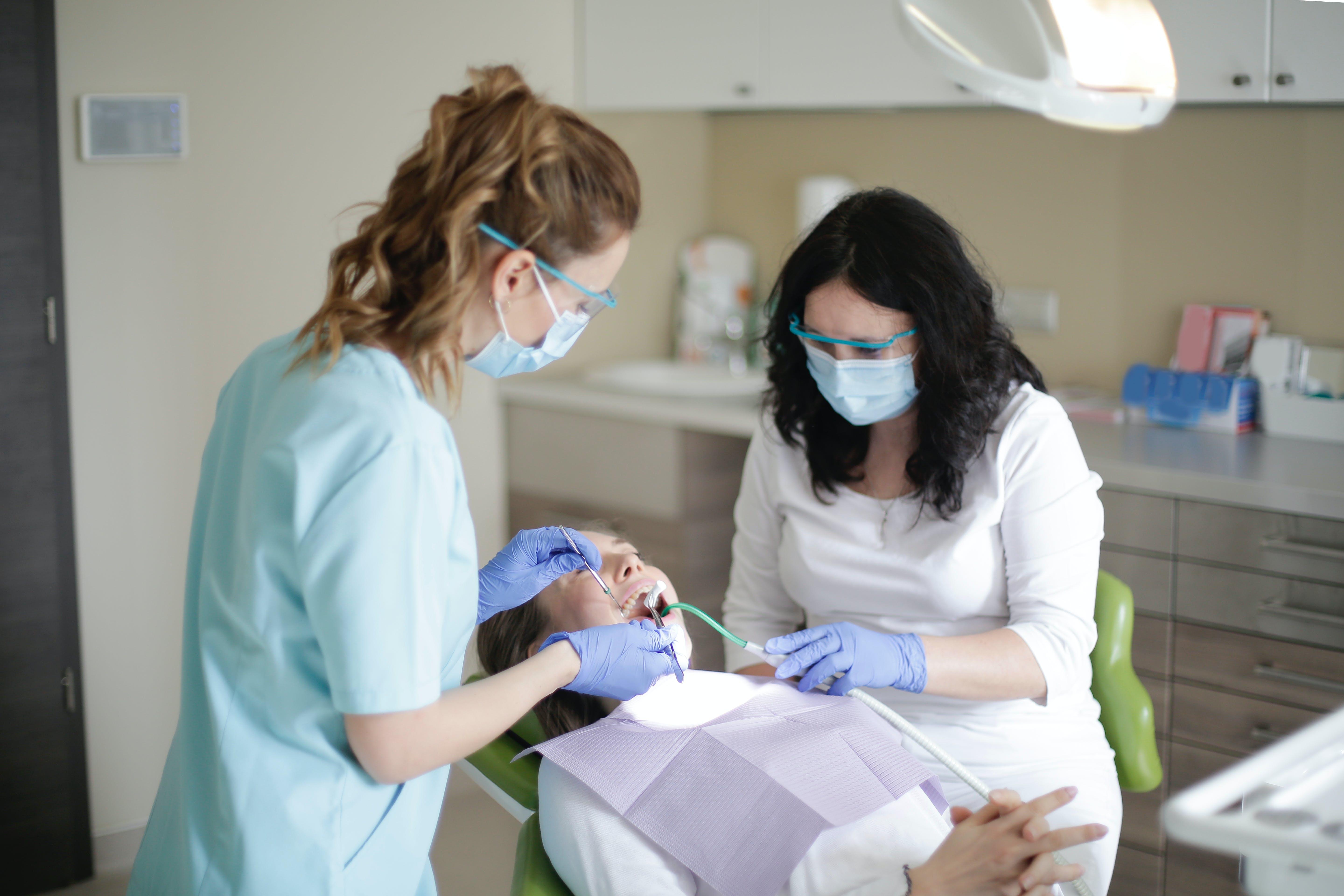 Is a dental assistant a good job Australia? 