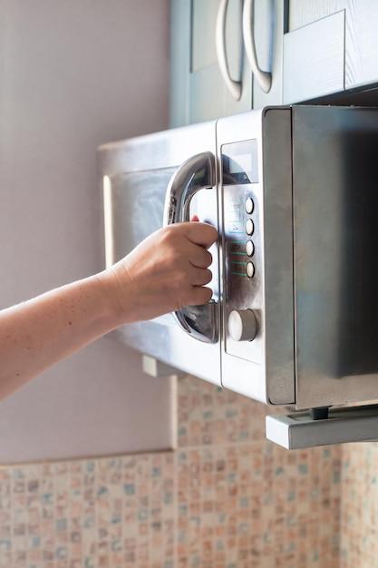  Microwave Runs When Door Is Closed 