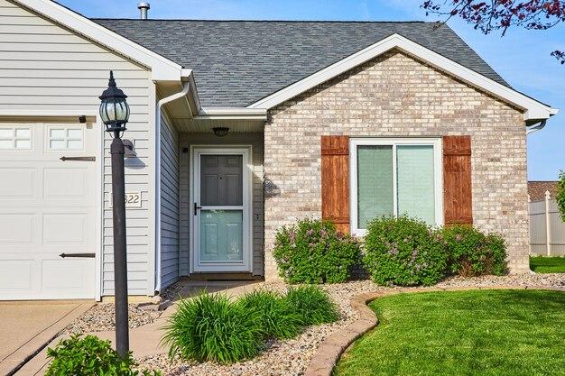  What Color Landscape Rock With Tan House 