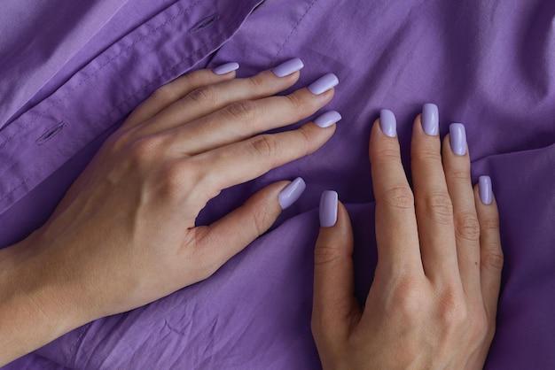  What Color Nails Go With A Lavender Dress 