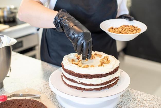  What Happens If You Bake A Cake At A Lower Temperature 