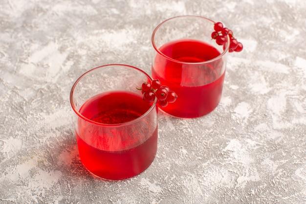 What makes cranberry juice red? 